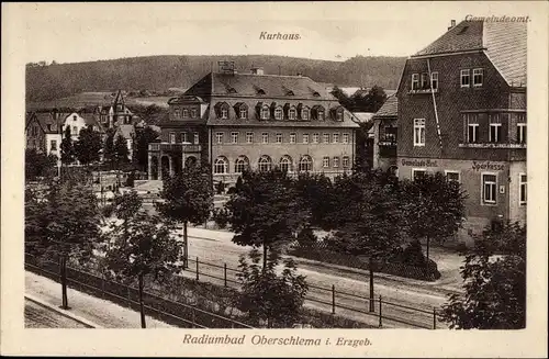 Ak Oberschlema Bad Schlema im Erzgebirge Sachsen, Blick zum Kurhaus, Gemeindeamt und Sparkasse