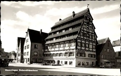 Ak Memmingen in Schwaben, Das Siebendächerhaus, Fachwerkhaus, Apotheke