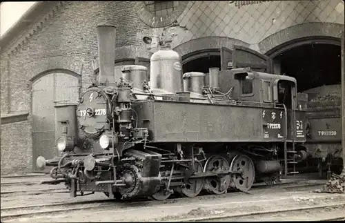 Foto Ak Österreichische Eisenbahn, Dampflokomotive, T 922278