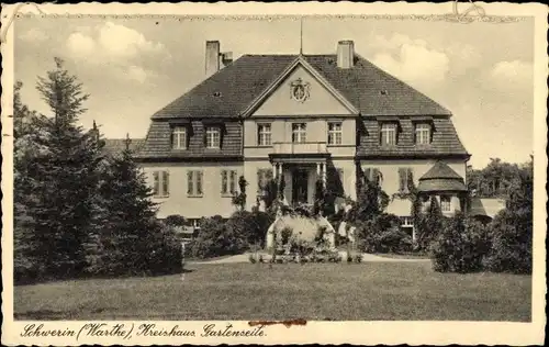 Ak Skwierzyna Schwerin Warthe Ostbrandenburg, Kreishaus von der Gartenseite