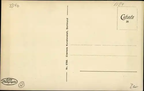 Ak Wolfenbüttel in Niedersachsen, Partie am Rathaus, Passanten