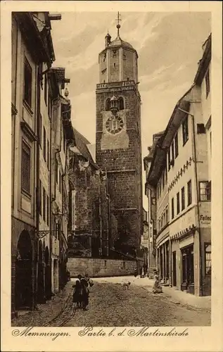 Ak Memmingen in Schwaben, Partie bei der Martinskirche