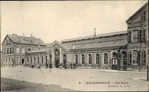 Ak Hazebrouck Nord, la Gare, Blick auf den Bahnhof, Straßenseite