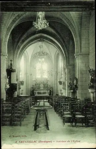 Ak Sausillac Dordogne, Intérieur de l'Eglise, Innenansicht der Kirche, Weihwasserbecken, Altar