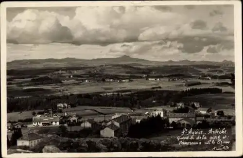 Ak St. Agrève Ardèche, Panoramaansicht der Ortschaft mit Umgebung