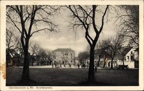 Ak Germersheim in der Rheinebene Rheinland Pfalz, Partie auf dem Kirchenplatz