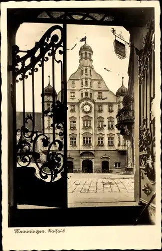 Ak Memmingen in Schwaben, Das Rathaus, Eingangstor Städtisches Museum