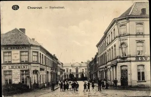 Ak Torhout Westflandern, Statiestraat, Straßenpartie