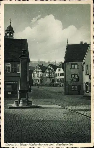 Ak Ottweiler im Kreis Neunkirchen Saarland, Schlossbrunnen mit Rathausplatz