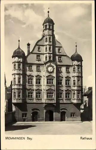 Ak Memmingen in Schwaben, Das Rathaus, Fassadenansicht