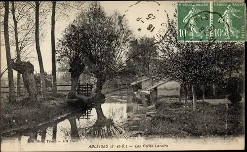 Ak Ableiges Val d'Oise, Les Petits Lavoirs, Fluss und Uferpartie