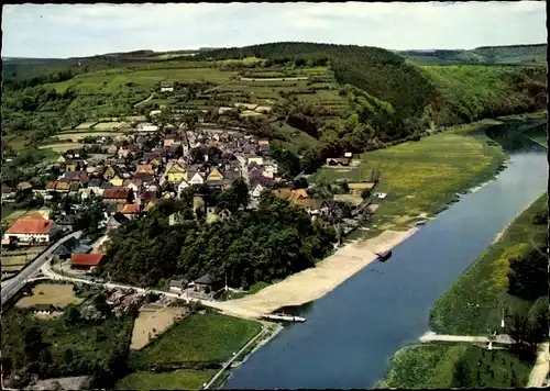 Ak Polle an der Weser in Niedersachsen, Fliegeraufnahme vom Ort mit Umgebung