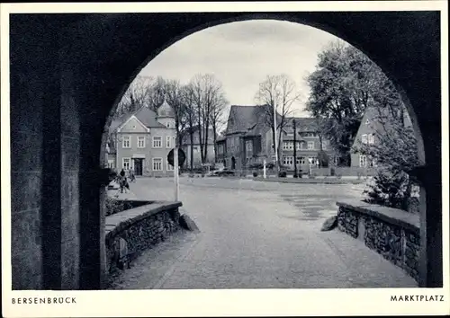 Ak Bersenbrück in Niedersachsen, Marktplatz, Tordurchblick
