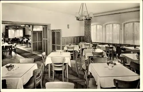 Ak Neu-Ulm in Schwaben, Hotel Bayrischer Hof, Bes. Fam. Glöggler