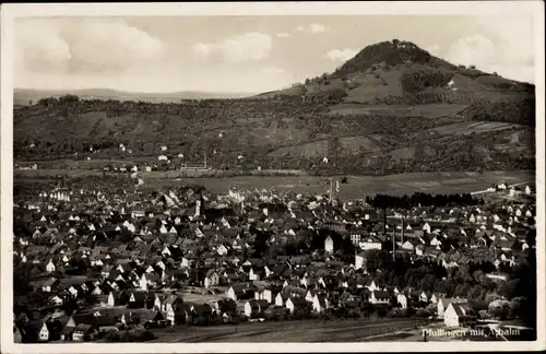 Ak Pfullingen in der Schäwbischen Alb, Blick auf Ortschaft und Umgebung, Berg
