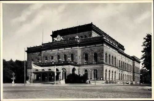 Ak Braunschweig in Niedersachsen, Ansicht vom Staatstheater