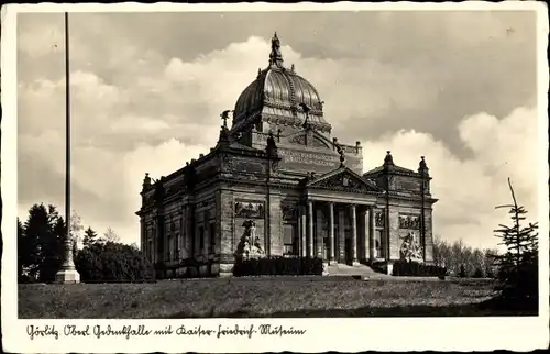 Ak Görlitz in der Lausitz, Gedenkhalle mit Kaiser Friedrich Museum