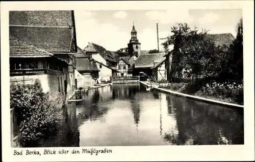 Ak Bad Berka in Thüringen, Blick über den Mühlgraben, Kirche