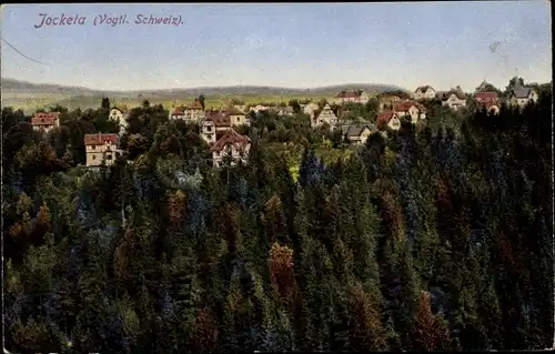 Ak Jocketa Pöhl Vogtland, Blick über die Dächer der Stadt, Wald