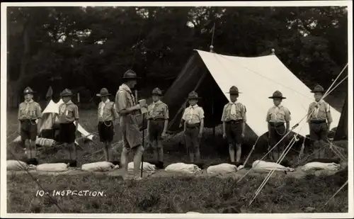 Foto Ak Inspection, Pfadfinder vor ihrem Zelt, Inspektion der Knappsäcke