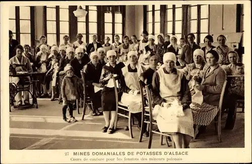 Ak Mines Domianales de Potasses d'Alsace, Polinnen beim Nähen, Cours de couture, femmes des mineurs