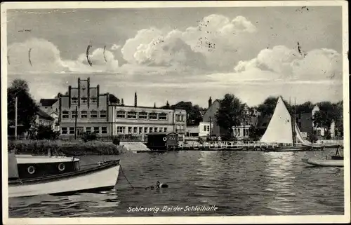 Ak Schleswig in Schleswig Holstein, Partie bei der Schleihalle, Boote