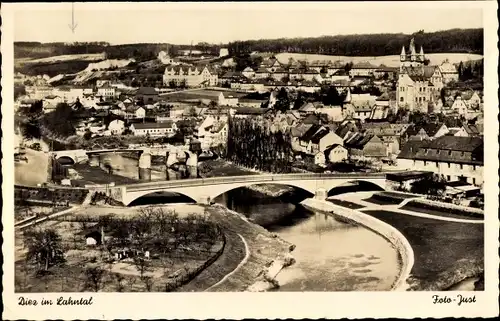 Ak Diez in Rheinland Pfalz, Blick auf den Ort im Lahntal, Brücke