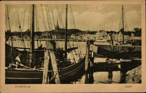 Ak Sønderborg Sonderburg Dänemark, Hafenszene, Fischerboote