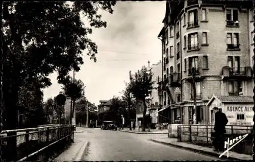 Ak Sevran Livry Seine Saint Denis, Avenue de Livry Sevran, Straßenpartie