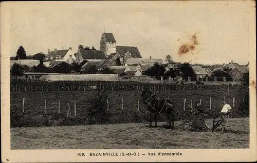 Ak Bazainville Yvelines, Vue d'ensemble, Pferdepflug auf dem Feld, Blick auf den Ort