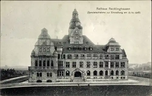 Ak Recklinghausen im Ruhrgebiet, Blick auf das Rathaus zur Einweihung 1908