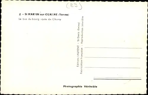Ak St. Martin sur Ouanne Yonne, Le bas du bourg route de Charny, Kirchpartie