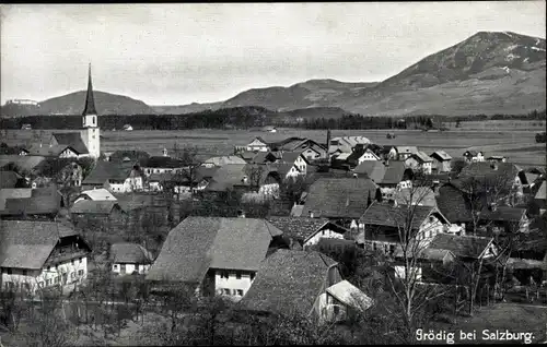 Ak Grödig in Salzburg, Totalansicht vom Ort, Kirche
