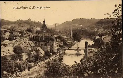 Ak Waldheim in Mittelsachsen, Blick auf den Ort, Fluss und Brücke