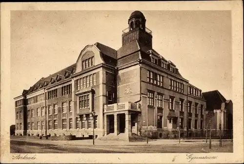 Ak Oberhausen im Ruhrgebiet, Blick auf ein Gymnasium im Stadtbezirk Sterkrade