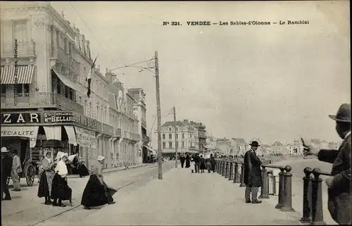 Ak Les Sables d'Olonne Vendée, Le Ramblai