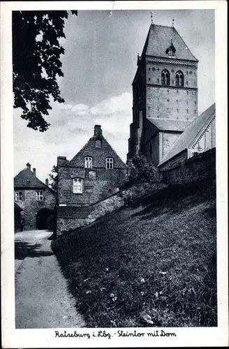 Ak Ratzeburg in Schleswig Holstein, Steintor mit Dom