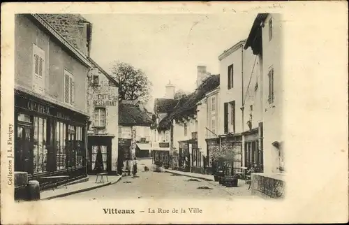 Ak Vitteaux Côte d’Or, La Rue de la Ville