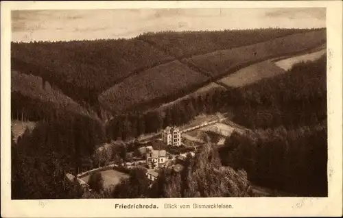 Ak Friedrichroda im Thüringer Wald, Blick vom Bismarckfelsen, Panoramaansicht von Ort und Umgebung