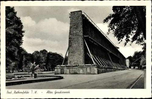 Ak Bad Rothenfelde am Teutoburger Wald, Altes Gradierwerk, Seitenansicht m. Parkanlage