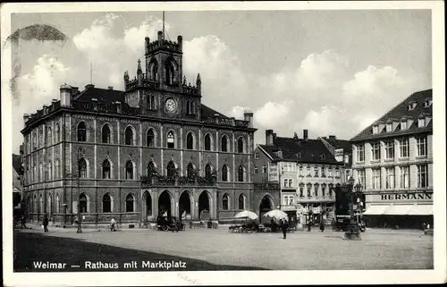 Ak Weimar in Thüringen, Rathaus mit Marktplatz, G. Herrmann, G. Tietz