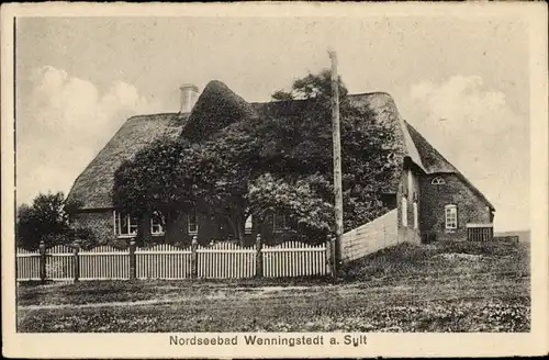 Ak Wennigstedt Braderup auf Sylt, Blick auf Reetdachhaus