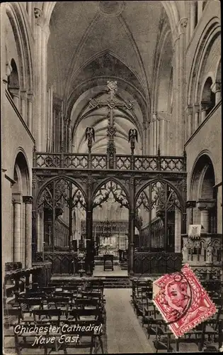 Ak Chichester West Sussex England, Nave East, interior of the church, altar