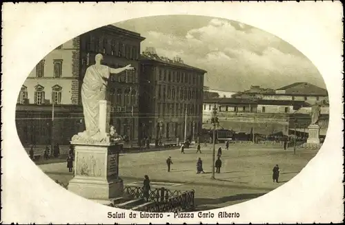 Ak Livorno Toscana, Piazza Carlo Alberto, Blick auf einen Platz mit Statuen