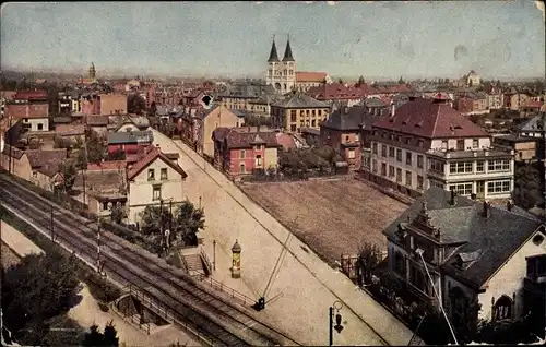 Ak Landau in der Pfalz, Totalansicht vom Ort, Bahngleise