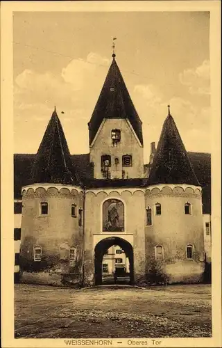 Ak Weißenhorn Bayern, Straßenpartie mit Blick auf das obere Tor