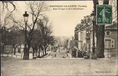 Ak Fontenay le Comte Vendée, Rues Turgot et de la République, Straßenlaterne