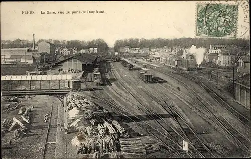 Ak Flers Orne, La Gare, vue du pont de Domfront, Bahnhof, Vogelschau