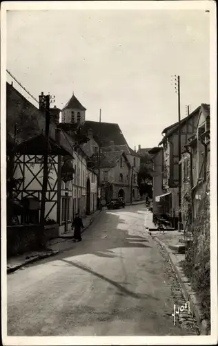 Ak Montigny sur Loing Seine et Marne, Rue de la Libération, Hôtel du Coq, Straßenpartie