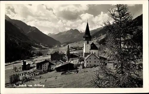 Ak St. Anton am Arlberg in Tirol, Kirche, Panorama vom Ort